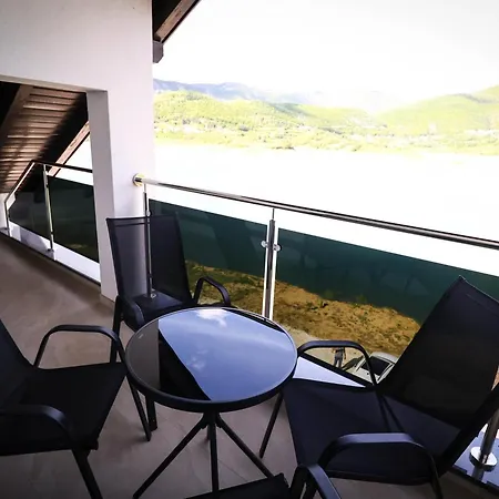 Perla Jezera Hotel